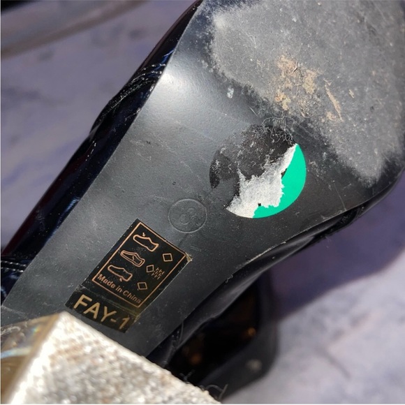 Cape Robbin black closed heels/ boots, clear heel - Picture 6 of 9